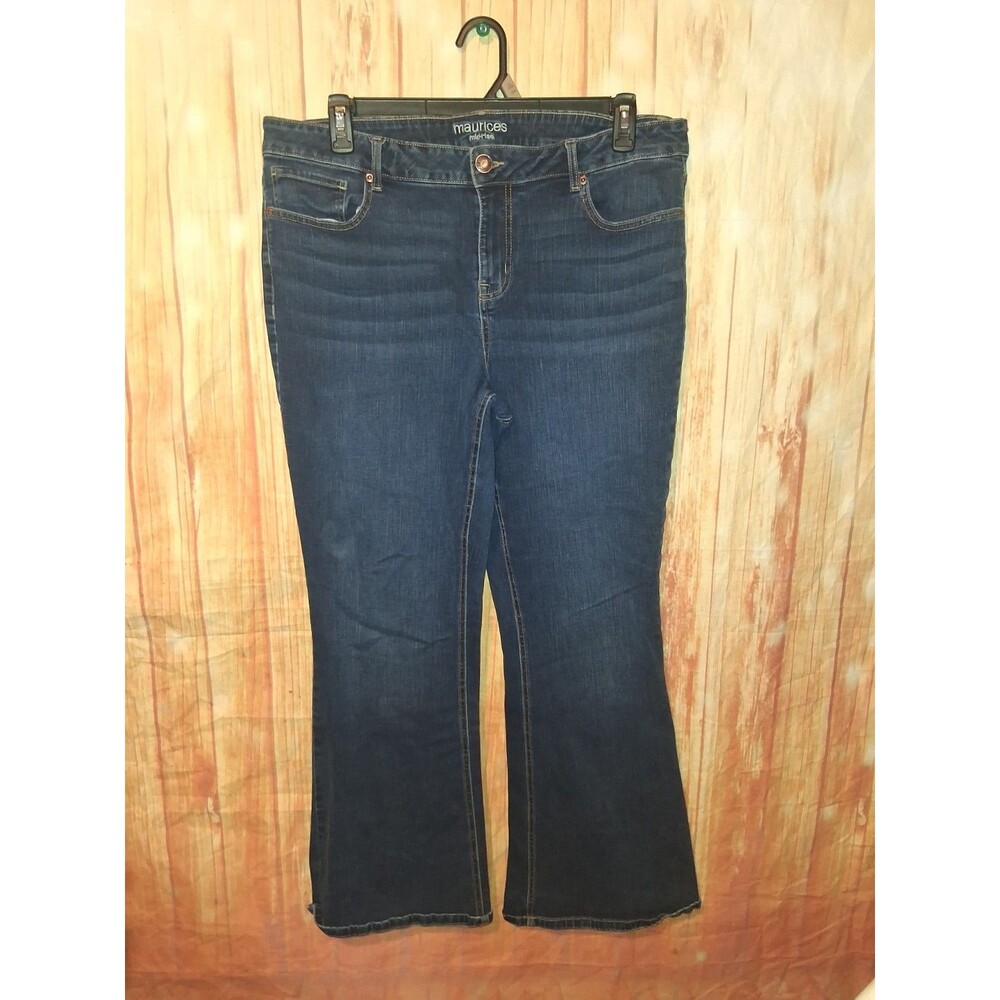 Maurices Medium Denim Mid-rise Bootcut Jeans Sz 18